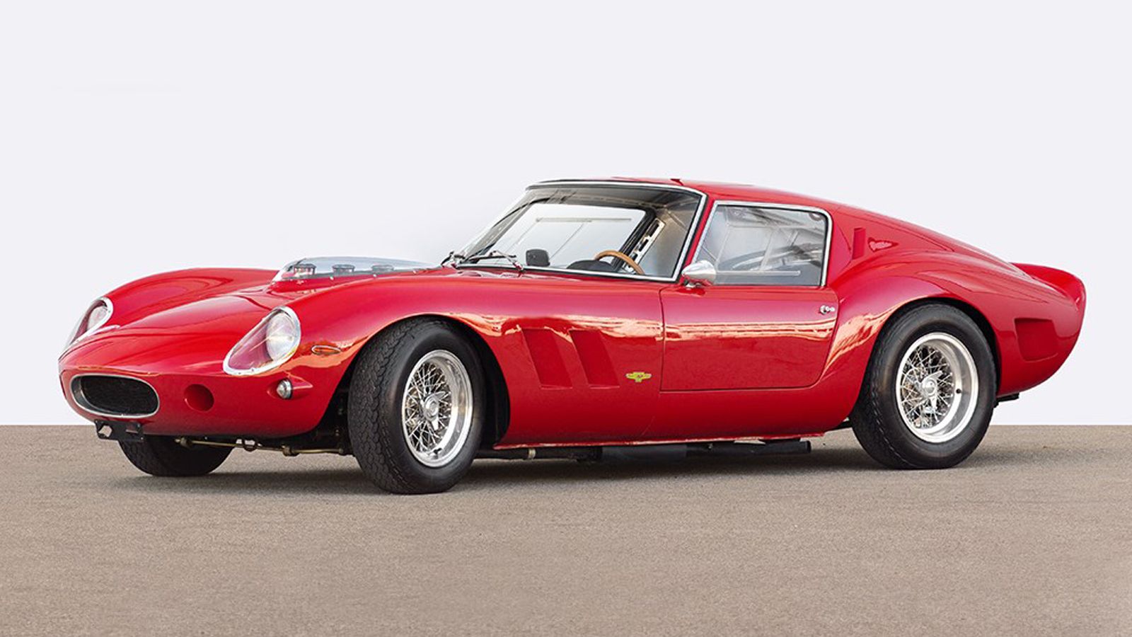 Η συγκεκριμένη Ferrari κατασκευάστηκε το 1961 στο εργοστάσιο του Maranello, διαθέτει αλουμινένιο πλαίσιο και έχει σχεδιαστεί από τον Piero Drogo.